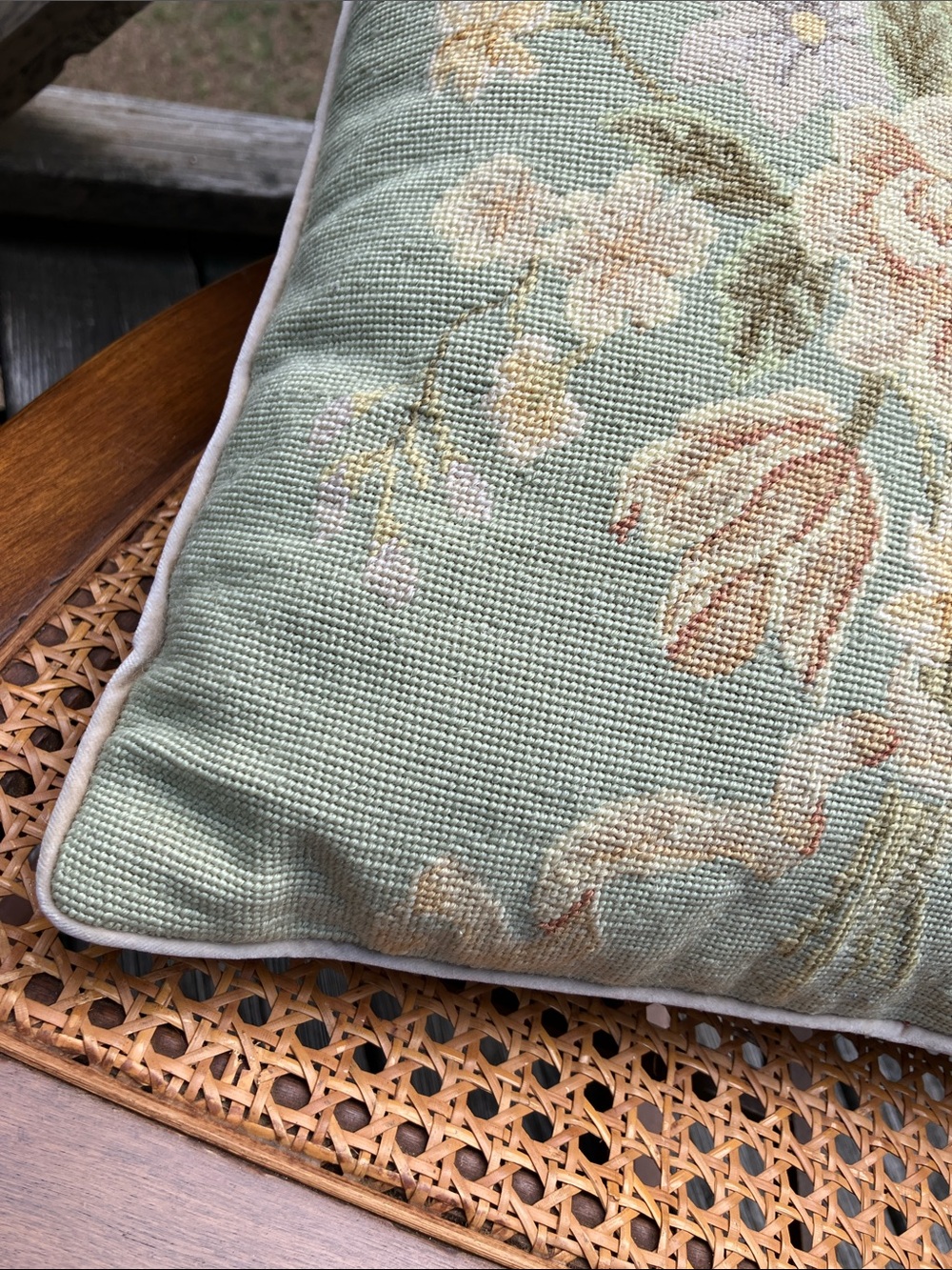 Vintage Floral Needlepoint Decorative Pillow French Country - Picture 11 of 16